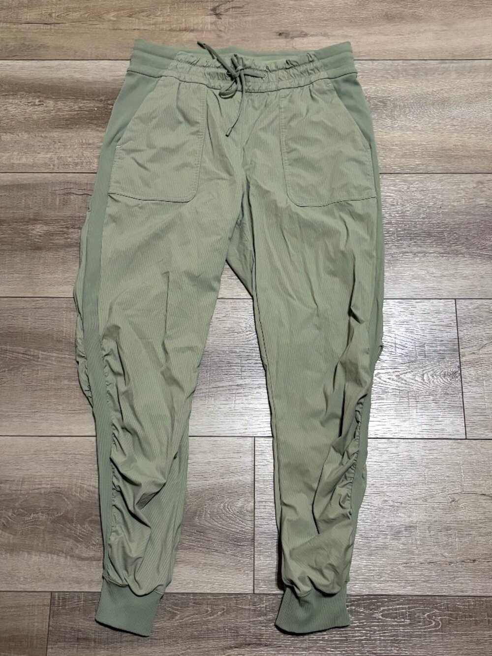 LULULEMON Beyond the Studio Jogger Size 10 Sage Green